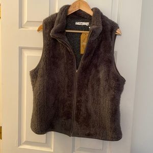 Beautiful vest. Medium size. Versatile for man or woman.